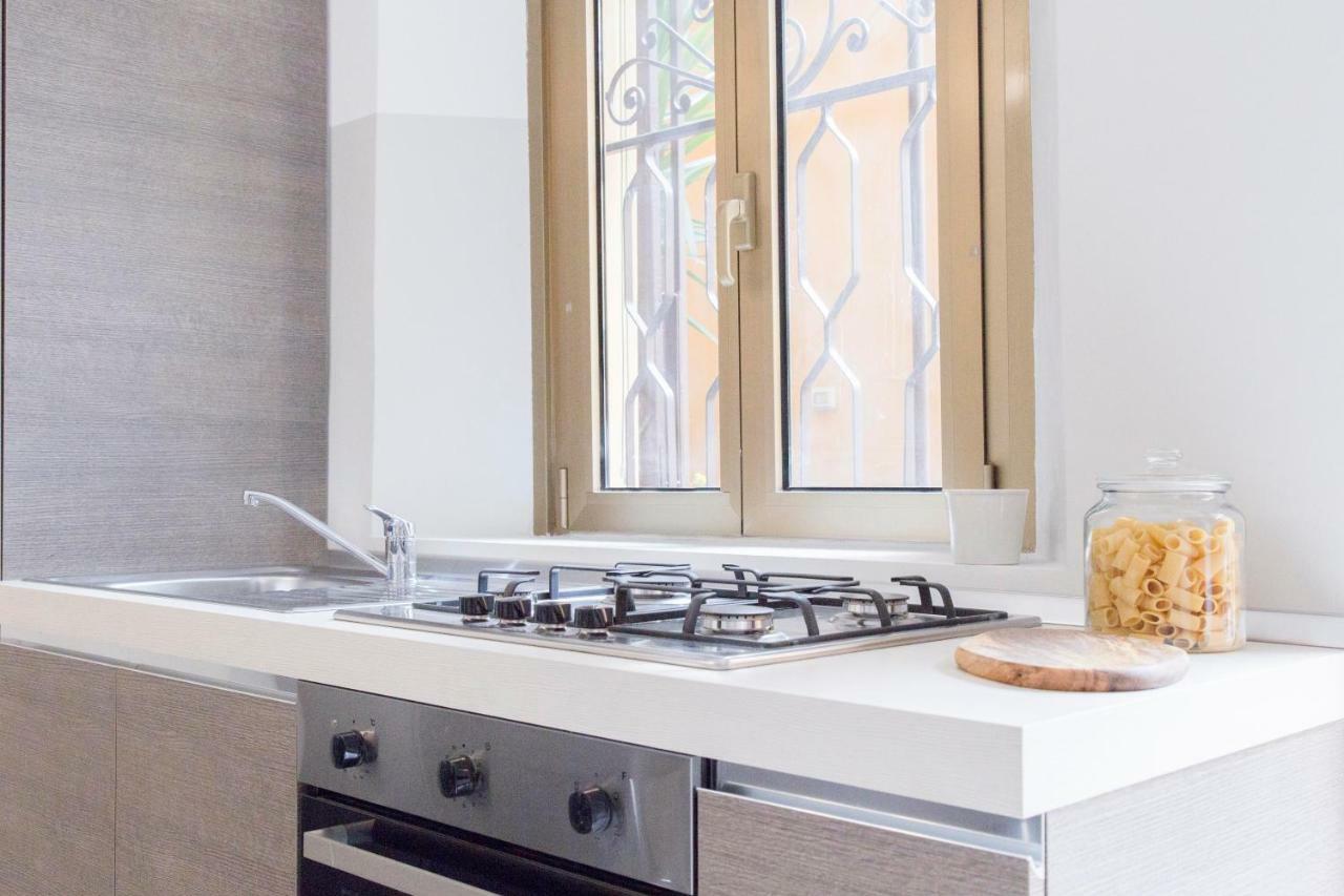Brand, New And Fully Furnished Appartamento